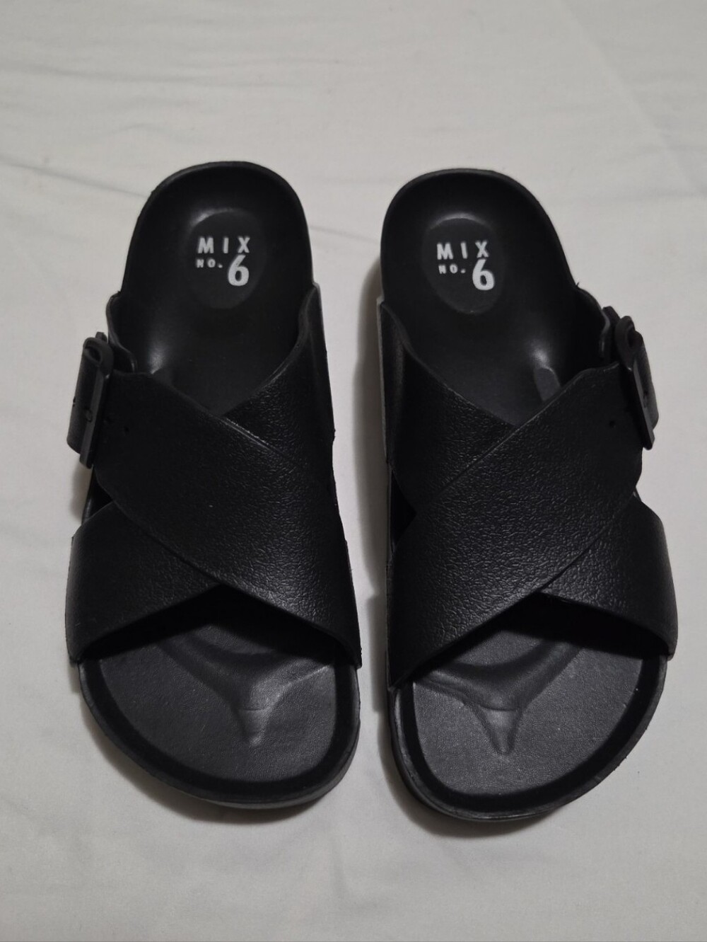 Mix women's size 7 black slip on sandals #26